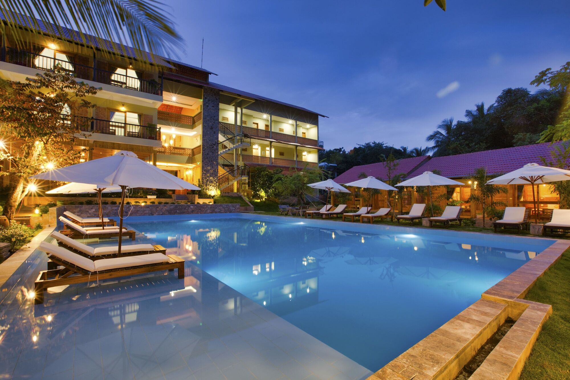 Azura Resort Дуонг-Донг Экстерьер фото